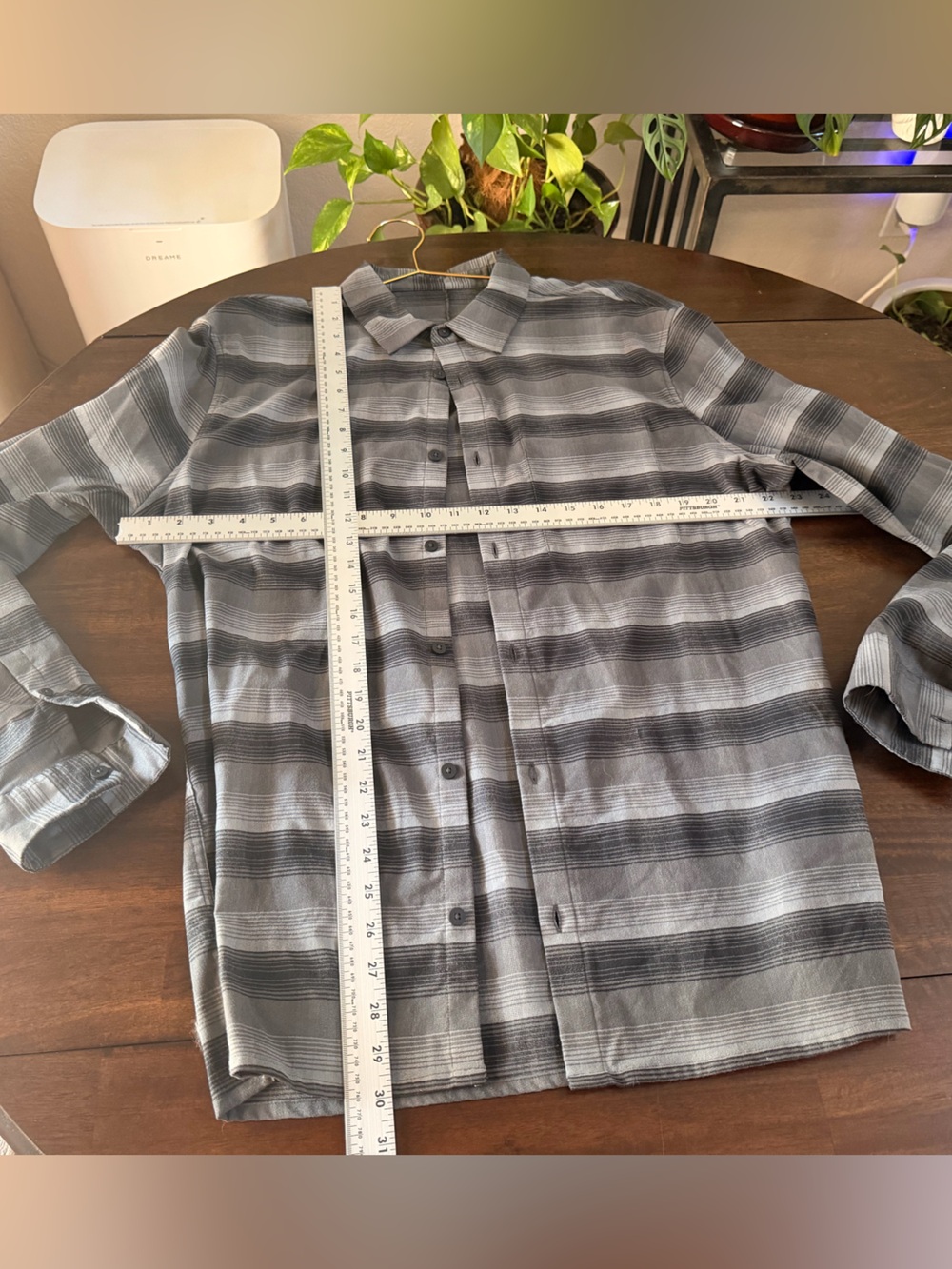 lululemon athletica Men's Gray Striped Lightweight Shirt Jacket
